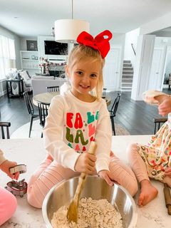 Paint Your Own Sweatshirt-Holiday Design White- Kit